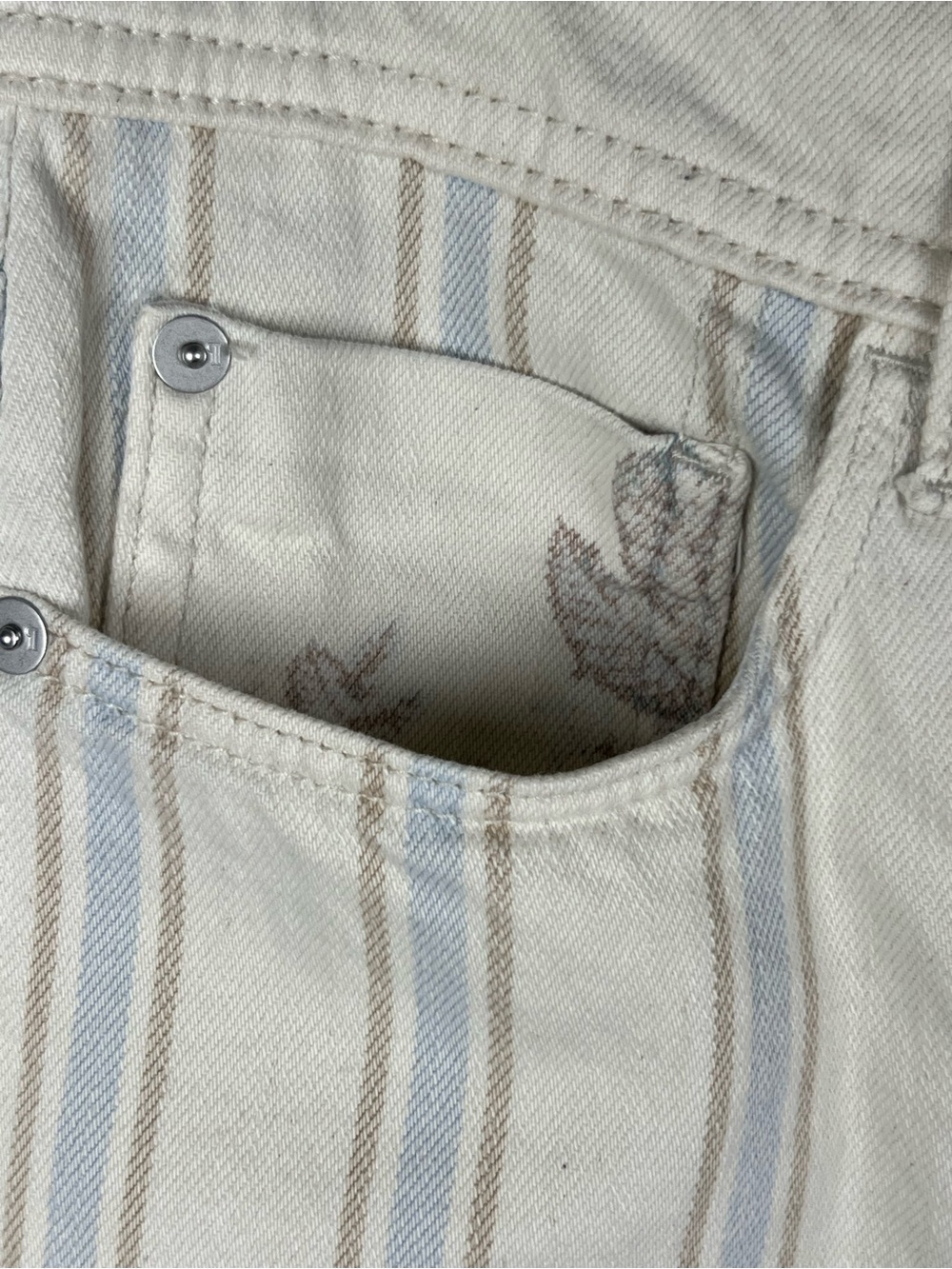 Pilcro Anthropologie Striped Denim Shorts Slim Boyfriend Cream Blue Size 28 - Picture 3 of 9